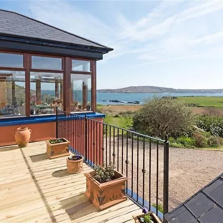 Σπίτι διακοπών Dolphin Beach Country House *